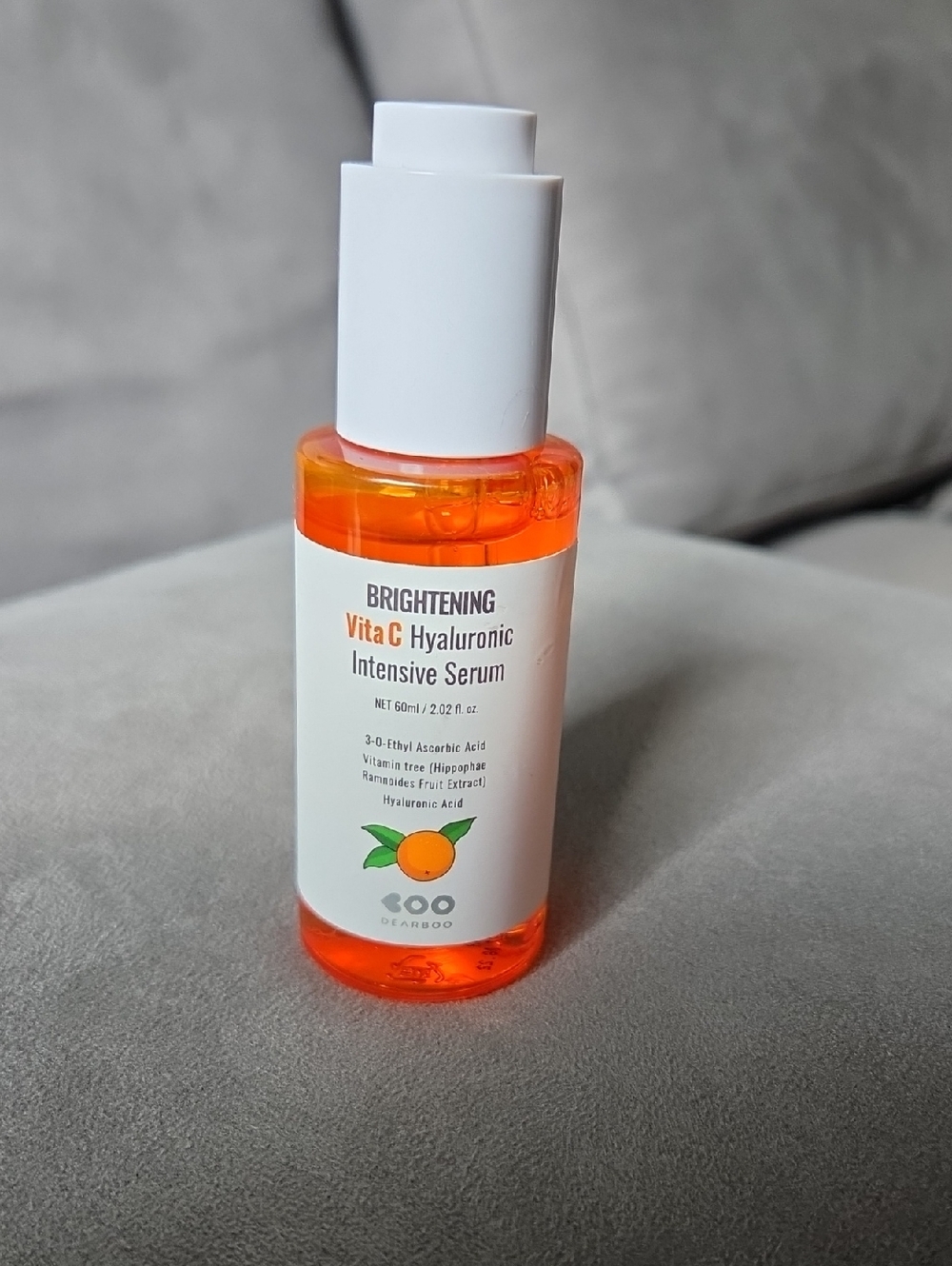 Dearboo Brightening Vita C Hyaluronic Intensive Serum. NIB